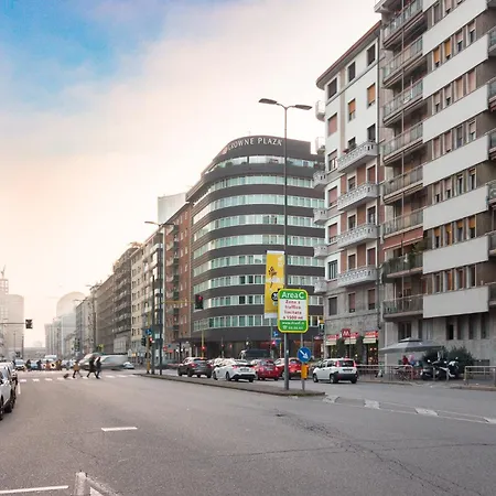 Gioia - Sopra La Metro Sondrio Apartamento